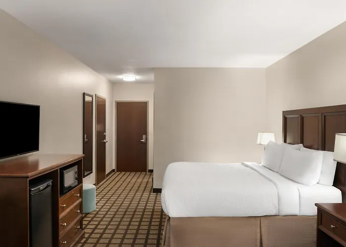Garner - Powell Area By Ihg 3* Page