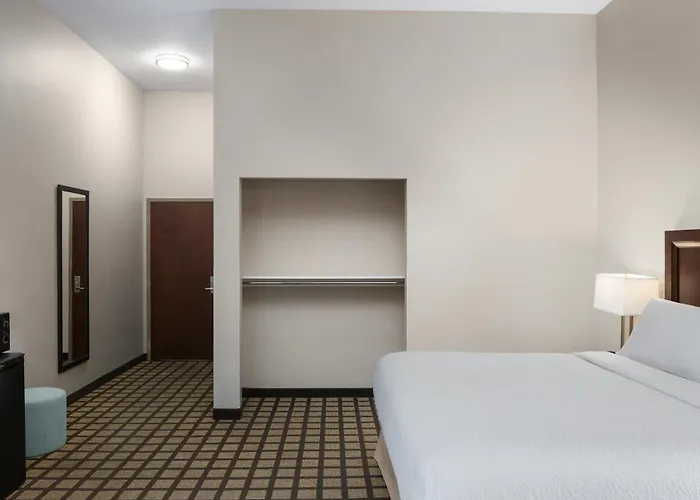Hotel Garner - Powell Area By Ihg
