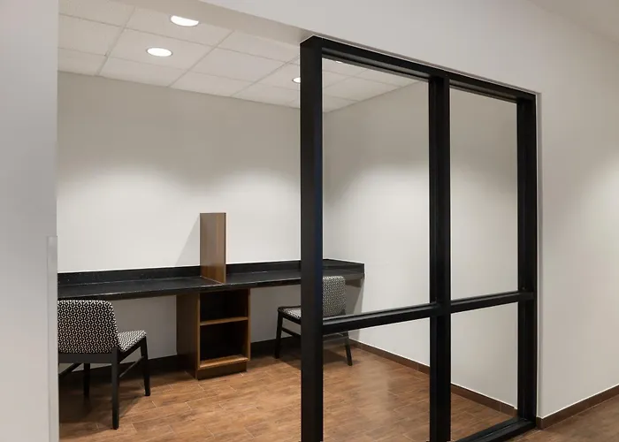 Garner - Powell Area By Ihg Hotel 3*