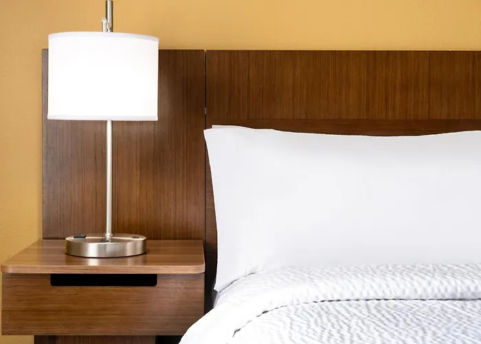 Garner - Powell Area By Ihg Hotel Page
