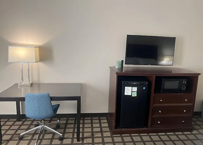 Hotel Garner - Powell Area By Ihg 3*